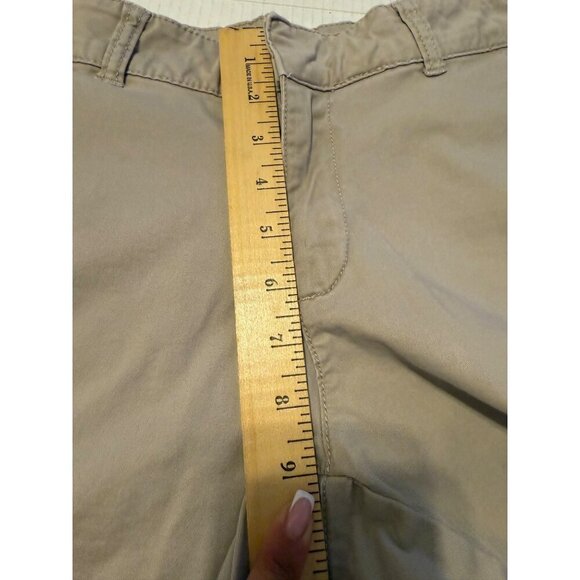 Sonoma Women's Mid Rise Straight Shorts Tan 4 Pockets Size 8 - Picture 14 of 15